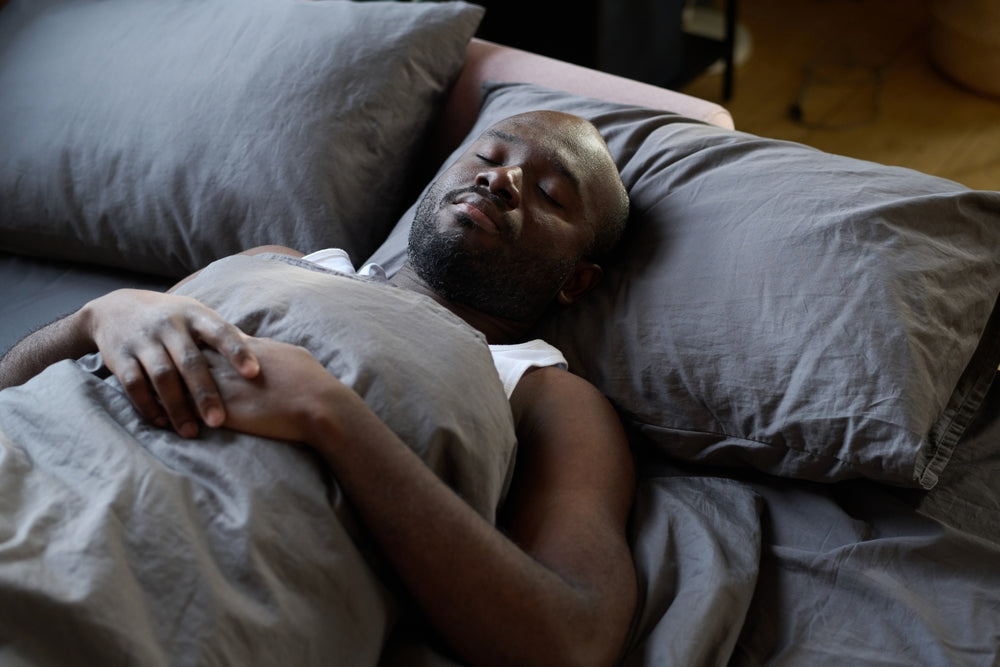 Apigenin for Men: The Powerful Flavonoid That Activates GABA Receptors and Supports Sleep